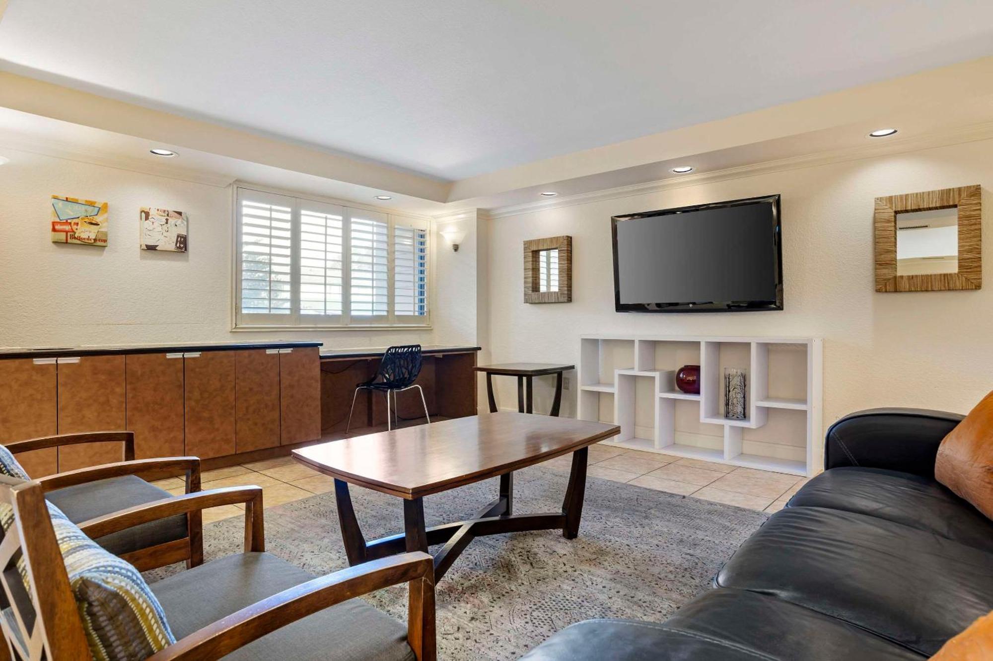 Hotel Quality & Nrg Park - Medical Center